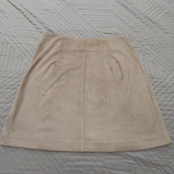 Dynamite Tan Faux Suede Skirt , Size Small, Polyester/ Spandex , Like New - Picture 2 of 5
